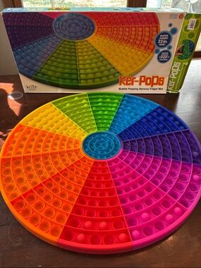 Giant Rainbow Sensory Bubble Popper Mat - Multicolor